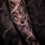 Tattoo realismo familia lobo