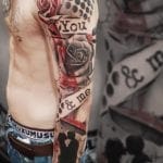 Tattoo negro y rojo