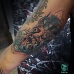tattoo monstruo en peonia