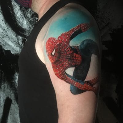 tattoo spiderman realista