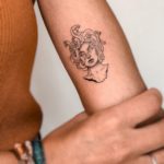tattoo medusa fine line