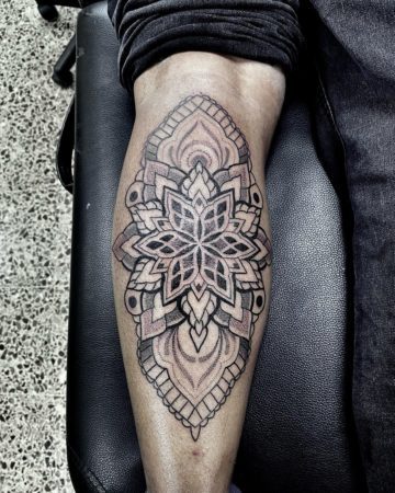 tattoo mandala fine line