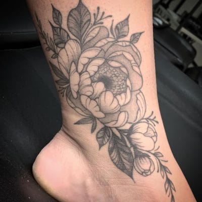 Tattoo flores tobillo