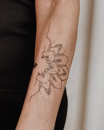 Tattoo mitad mandala