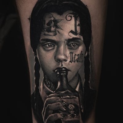 tatuaje Barcelona realista Dark Matter Tattoo