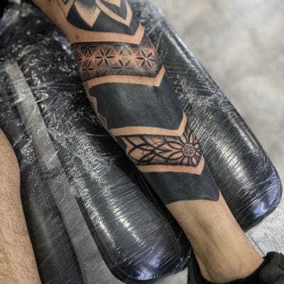 blackwork tattoo