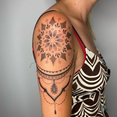 alice ornamental mandala femenino