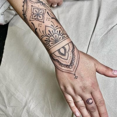 alice ornamental mendhi henna mano fino