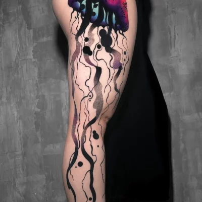 tatuaje en el muslo
